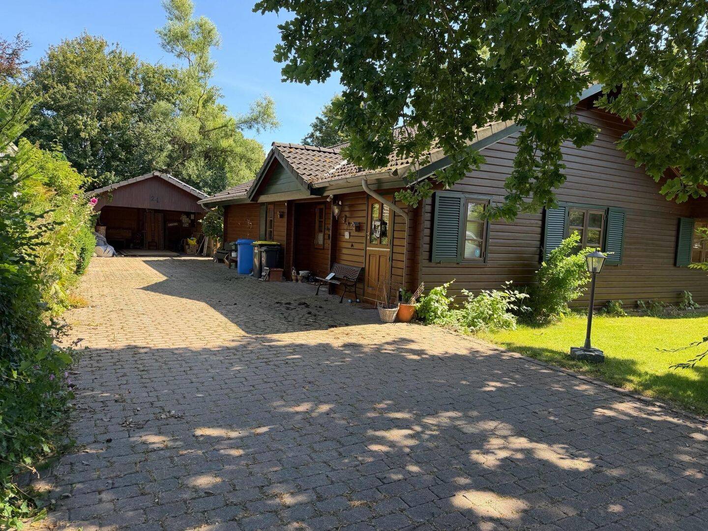 Idylisch in die Natur eingebettetes Holzhaus in Süderheistedt, 25779 Süderheistedt