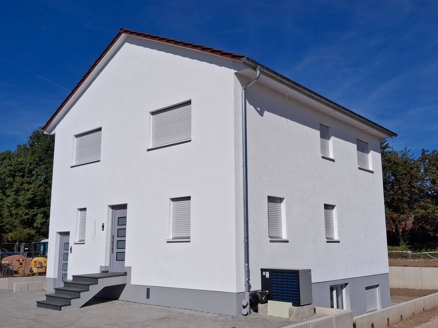 Helle freundliche 5 Zimmer Wohnung über 2 Etagen Erstbezug, 55288 Armsheim