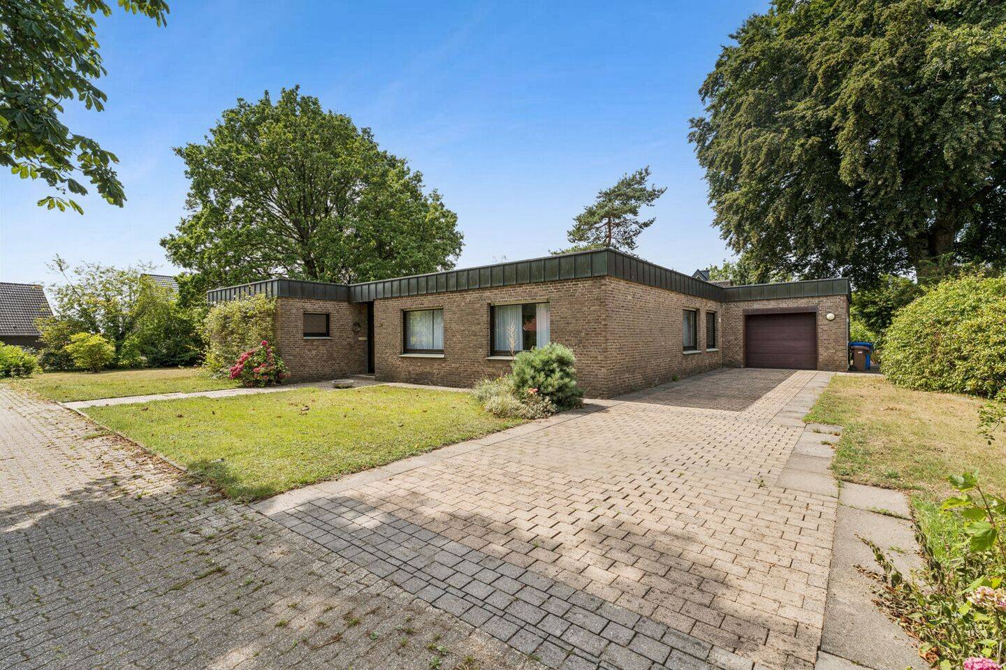 Viel Platz, viel Privatsphäre und  viele Möglichkeiten –  Charmanter Bungalow in Sackgassenlage, 49477 Ibbenbüren