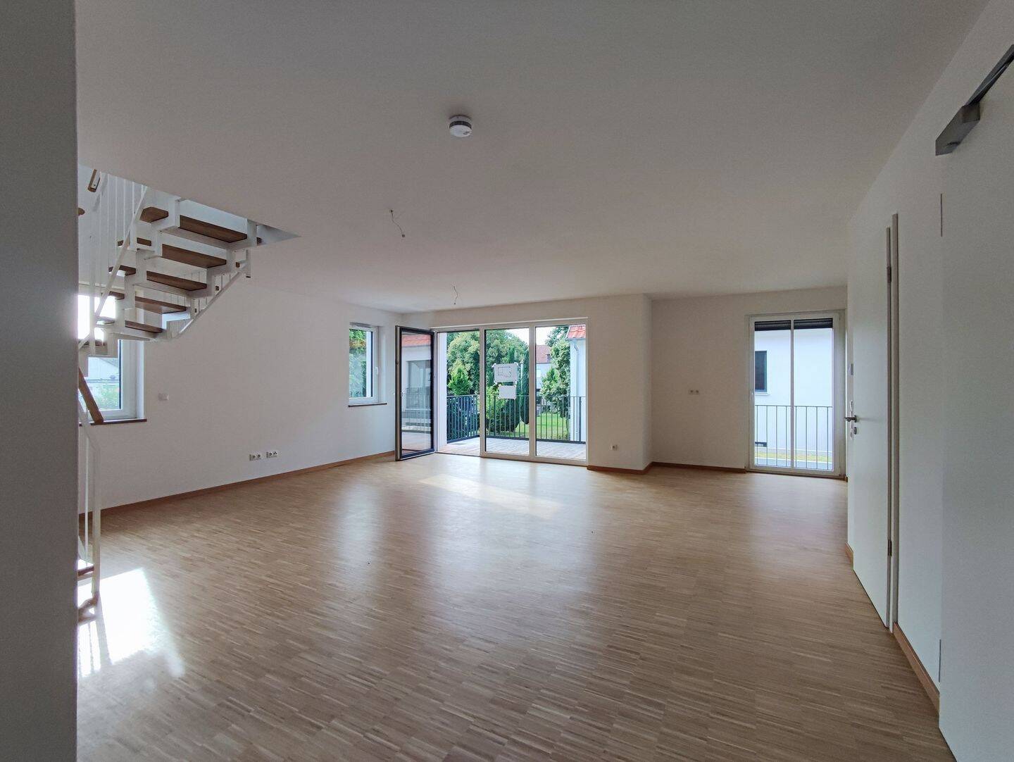 Traumhafte Maisonnette 4-Zi.-Wohnung mit großzügigem Grundriss, 97469 Gochsheim