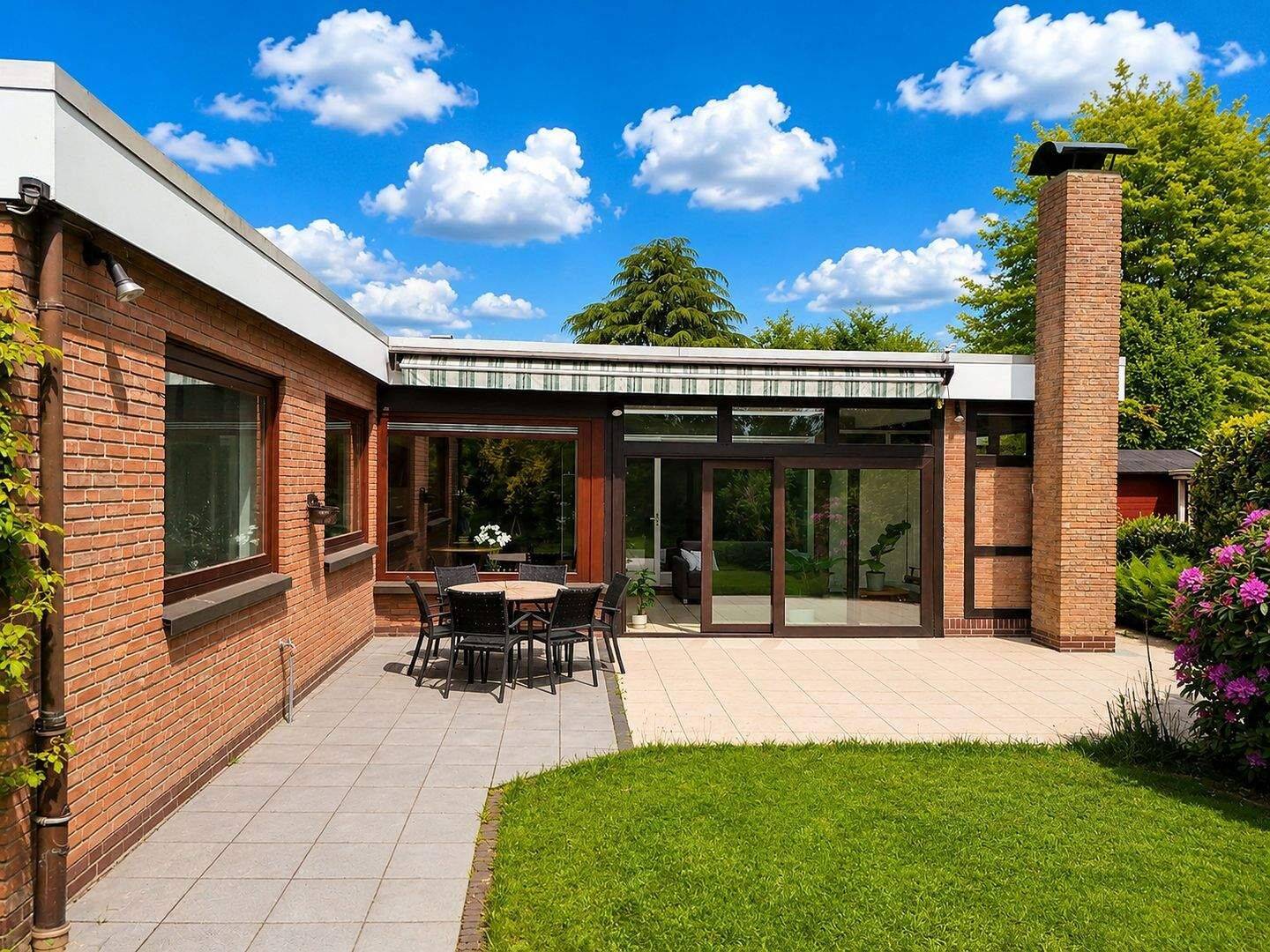 Schöner Wohnen im Inselviertel – Bungalow mit viel Platz und Baugrundstück, ideal für eine große Familie, 26919 Brake (Unterweser)