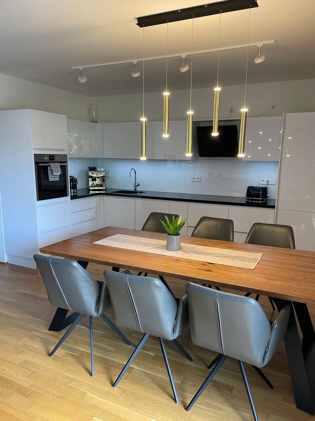 3-Zimmer-Wohnung mit Terrasse und Garten in Top-Lage Wiesbaden, 65189 Wiesbaden (Biebrich Wiesbaden)