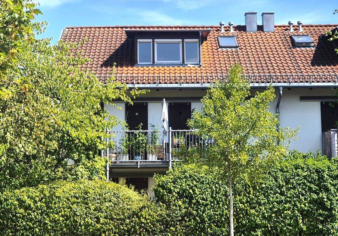 Wohnen in bevorzugter Lage: Helles Dachgeschoss-Studio im 2.OG – frei/sofort beziehbar (ca. 39m² Wohnfl.), 85586 Poing