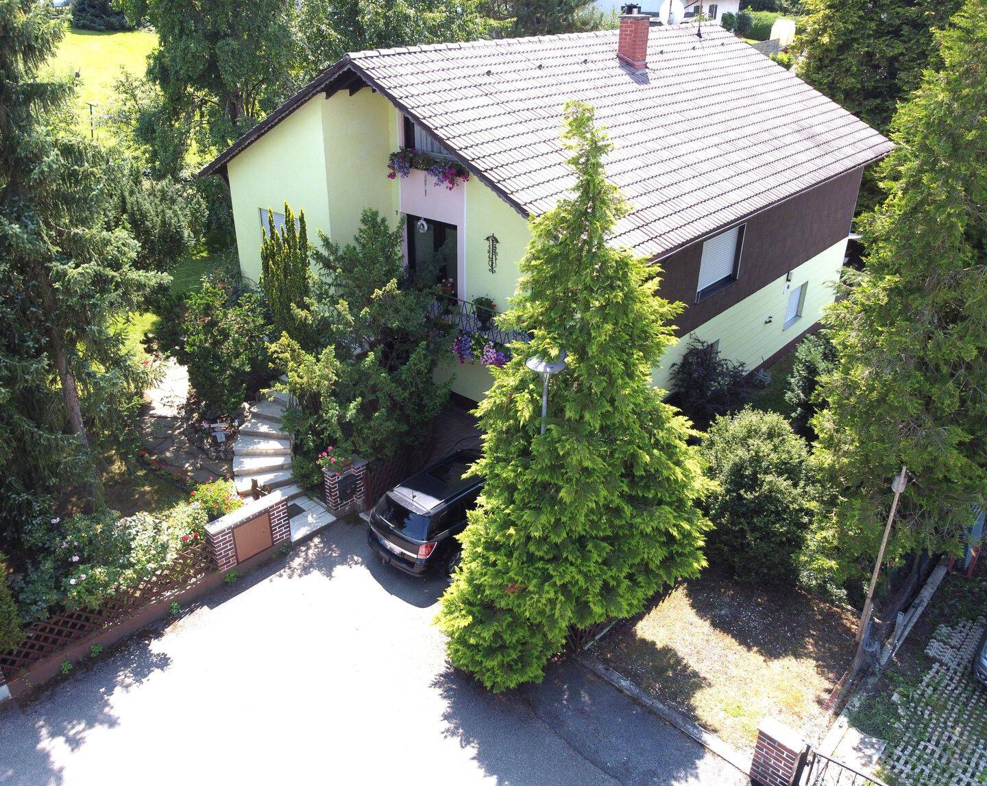 Mehrgenerationenhaus mit Wohlfühlfaktor und viel Raum zur Entfaltung, 94419 Reisbach