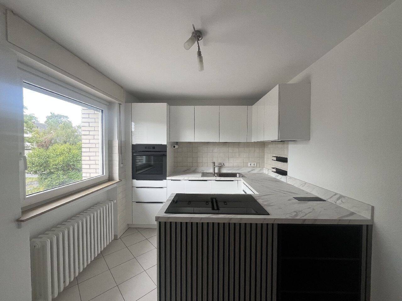 3,5 Zimmer, 93 m² OG Whg, in PB -Schöne Aussicht-, 33098 Paderborn