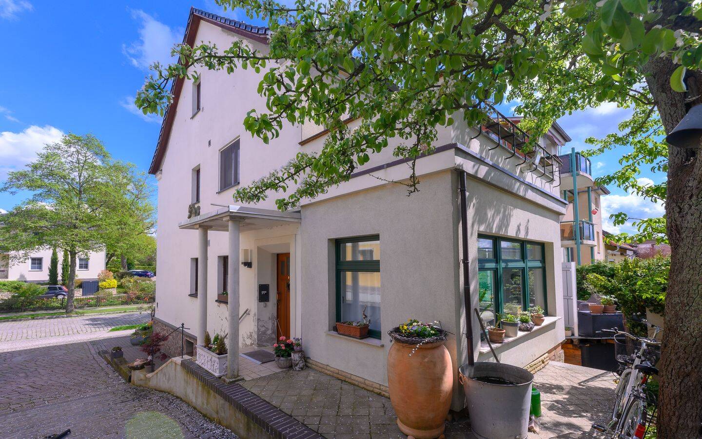 Heinze-Immobilien(IVD): Einfamilienhaus mit Charme, Zaubergarten und Einliegerwohnung, 16321 Bernau bei Berlin