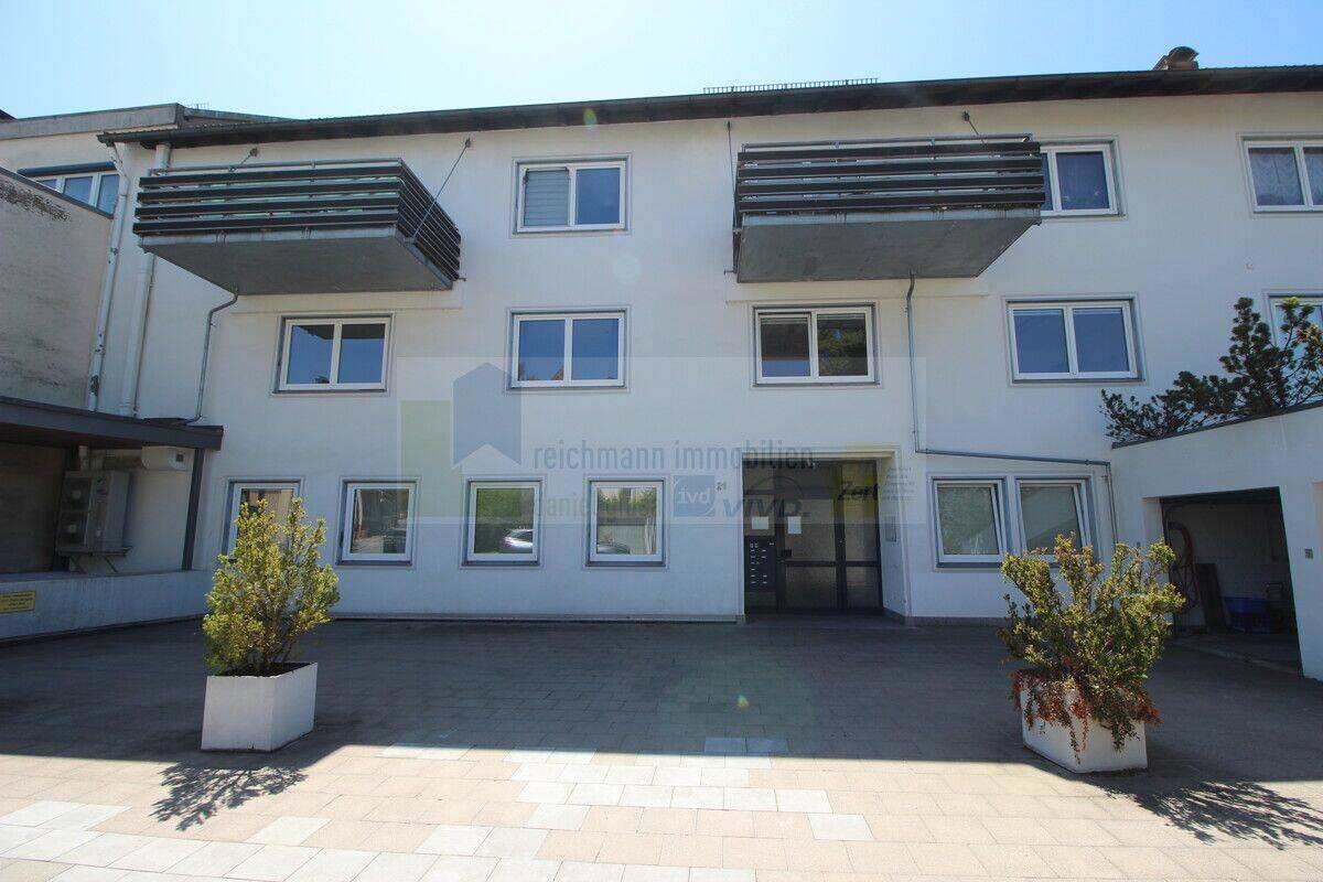 Großzügige 3,5 Zimmer Wohnung mit Stellplatz mitten im Herzen von Donaueschingen, 78166 Donaueschingen