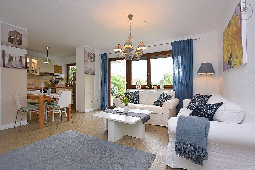 Charmante, liebevoll möblierte Wohnung mit Terrasse und Garage in Tübingen Kressbach, 72072 Tübingen