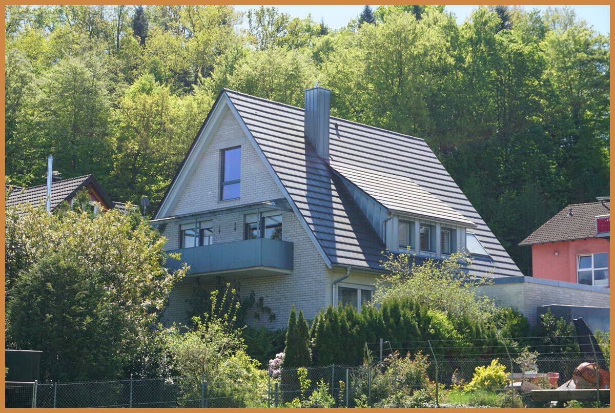Charmantes Einfamilienhaus mit Wellnessbereich und traumhaftem Ausblick in Bestlage von Haslach!, 77716 Haslach im Kinzigtal