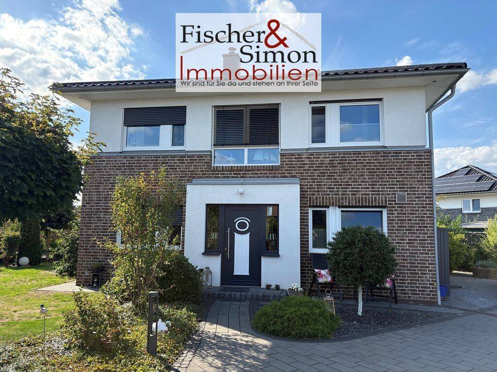 Marklohe OT Lemke-Stadtvilla Bj. 2016 in hervorragendem Pflegezustand, 3 Garagen und viel Komfort, 31608 Marklohe