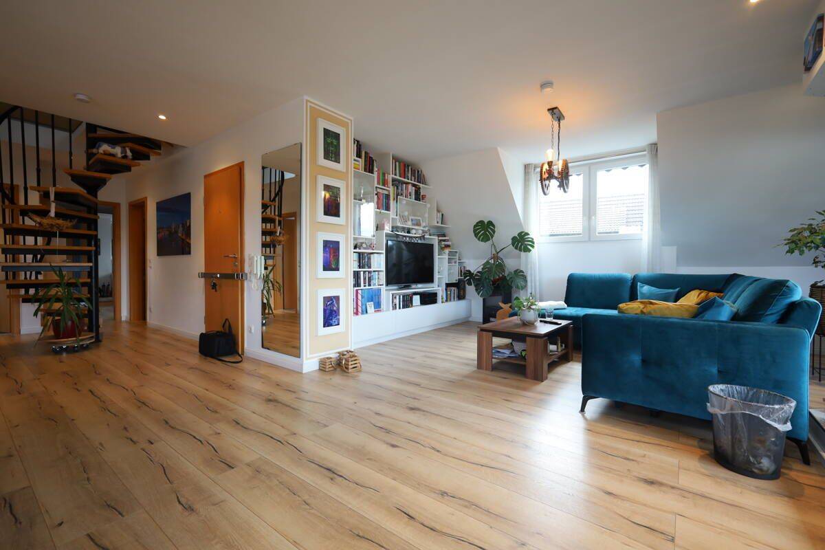 Großzügige Wohnung mit Südloggia, flexibler Raumgestaltung und zusätzlicher Wohnebene, 40764 Langenfeld (Rhld.)