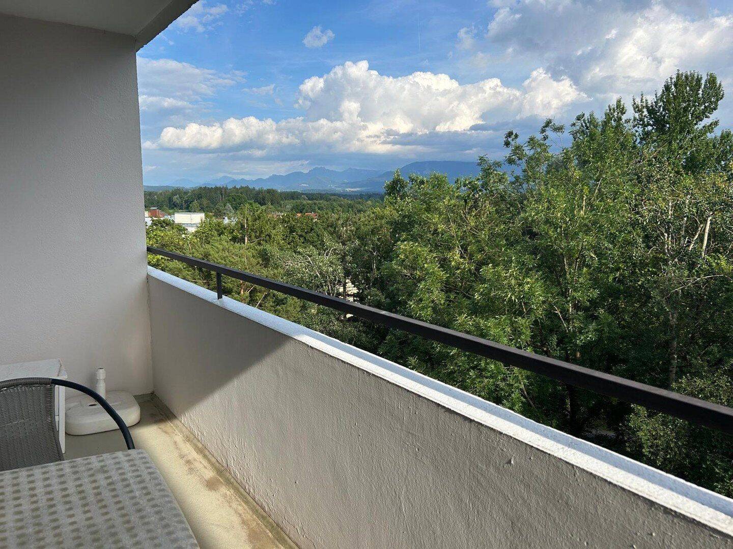 RESERVIERT ! Provisionsfrei:1-Personen-Appartment möbliert, EBK, Bad, Balkon, Bergblick, 83026 Rosenheim (Aising Happing Pang Süd)
