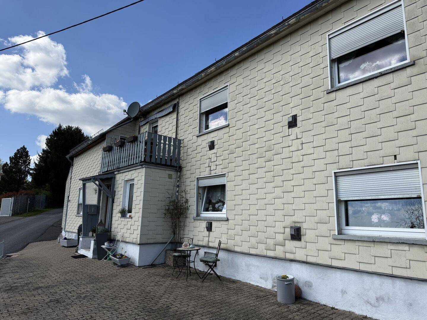Einfamilienwohnhaus in toller Aussichtslage der Gemeinde Leienkaul, 56761 Masburg