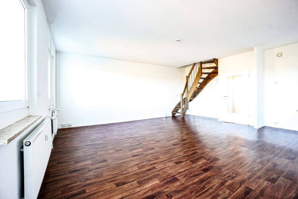 Geräumige helle 5-Raum Maisonette Wohnung, 8529 Plauen