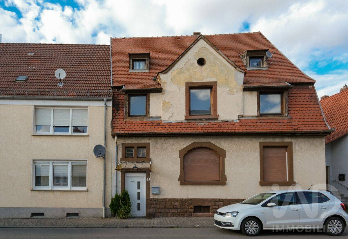 Sanierungsbedürftiges Einfamilienhaus mit Entwicklungspotenzial auf großzügigem Grundstück, 67310 Hettenleidelheim