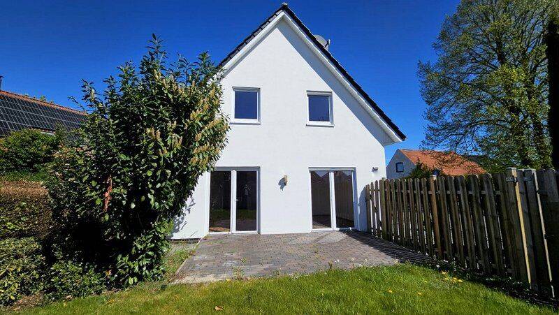 Junges Einfamilienhaus mit Garage und kleinem Garten!, 27753 Delmenhorst (Bungerhof Deichhorst Dwoberg/Ströhen Mitte)