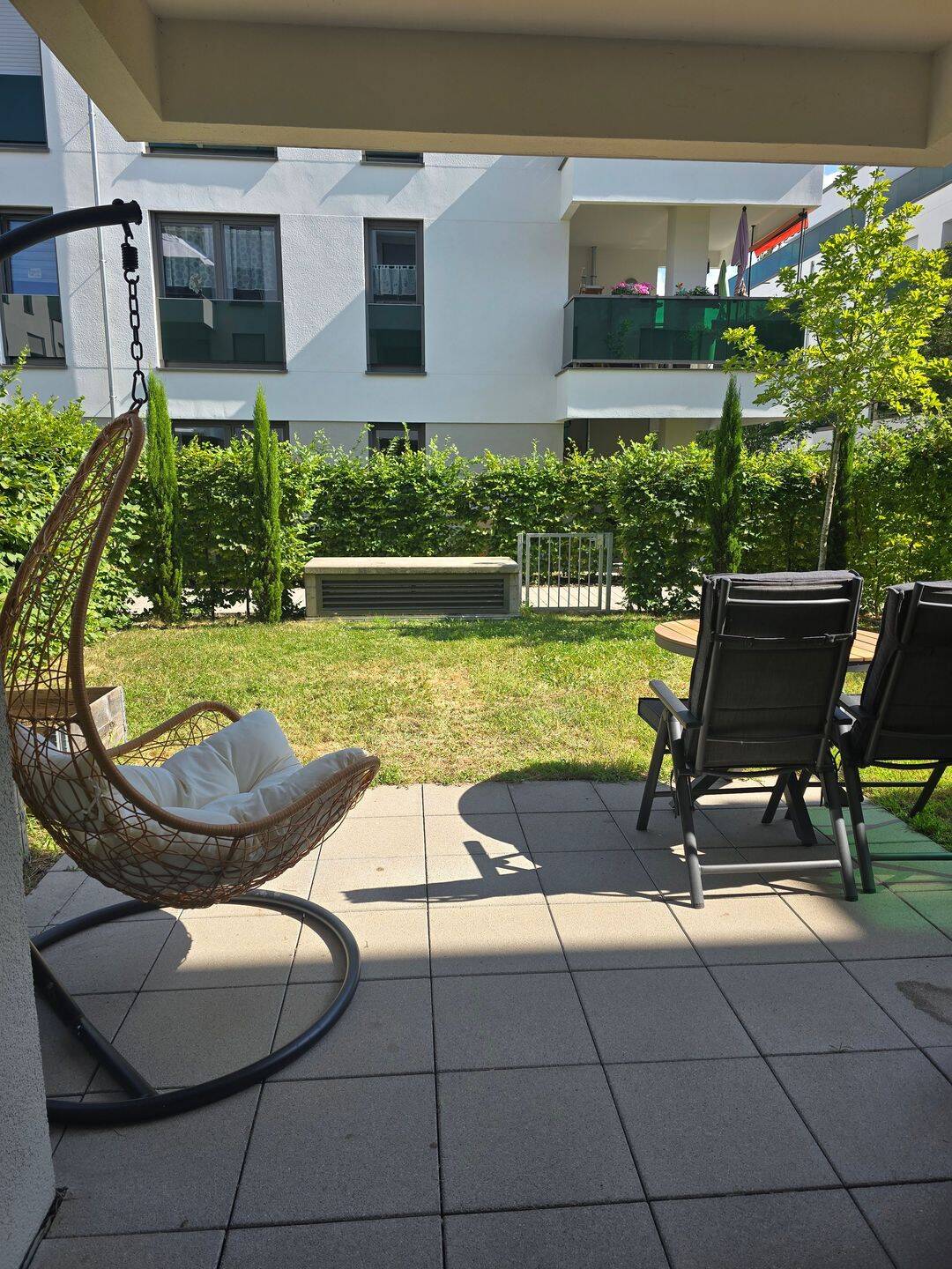 Hochwertig möblierte 2-Zi.-Wohnung mit Privatgarten, Terrasse, TG & Smart Home, 64625 Bensheim