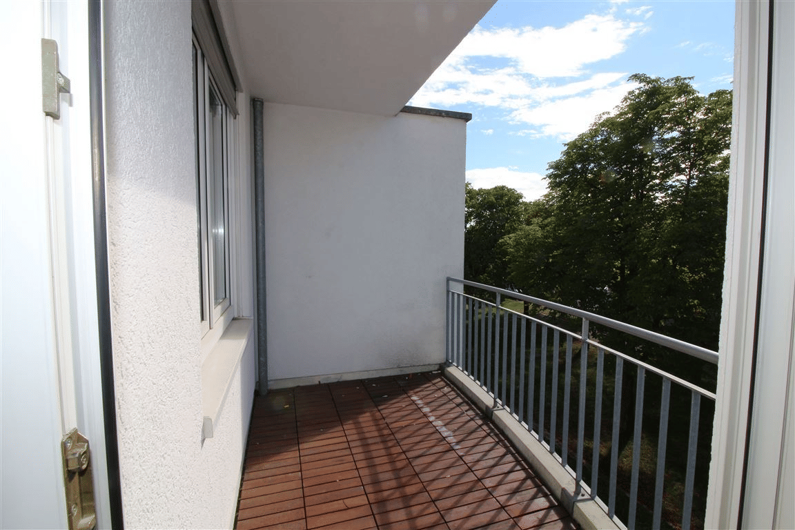 2-Zimmer ruhig gelegen mit Balkon und Garage sofort verfügbar, 71277 Rutesheim