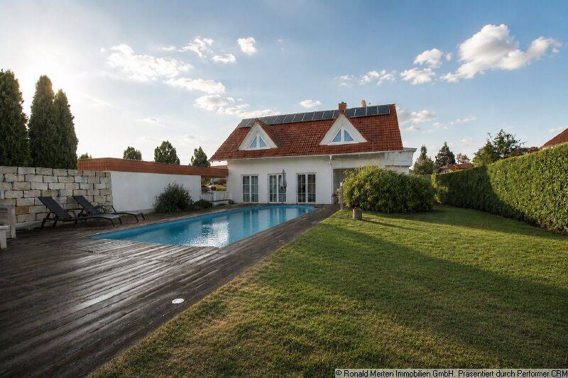 Exklusives Wohnerlebnis: Modernes Einfamilienhaus mit Pool und Premium-Ausstattung, 99885 Ohrdruf