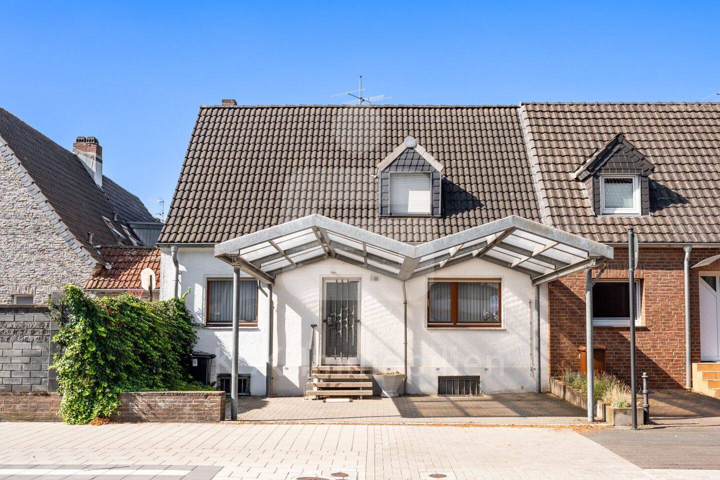 Einfamilienhaus mit Garten und Stellplatz in 50354 Hürth-Gleuel!, 50354 Hürth
