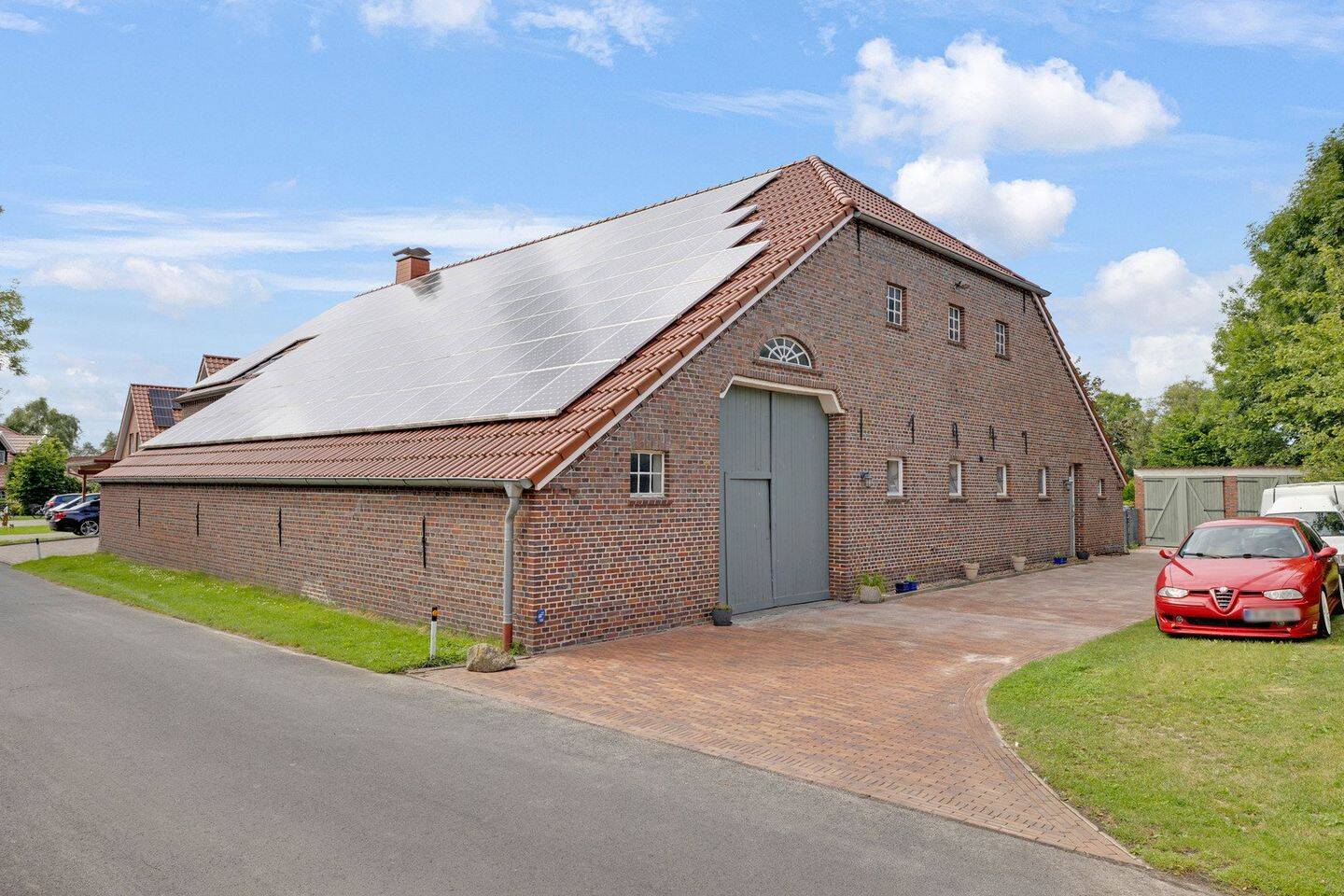 Umfassend sanierter und modernisierter Resthof mit Scheune und Photovoltaik in Ostfriesland, 26847 Detern