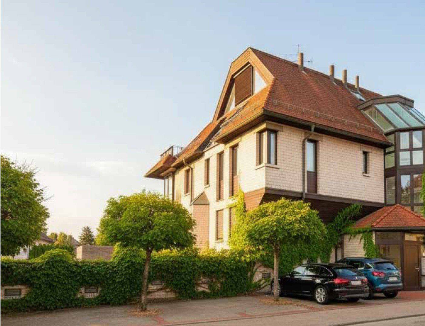 Geräumige DG-Maisonette im Herrenberger Zentrum, 71083 Herrenberg