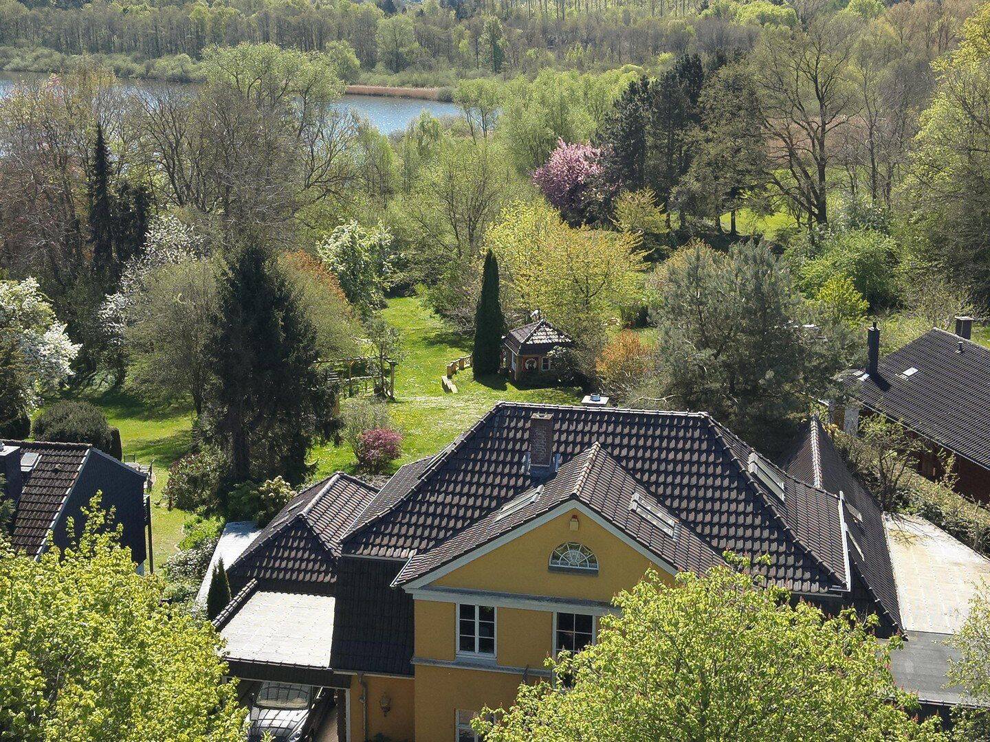 Villa mit Gutshauscharakter auf 3500m²-unverbaubarer Seeblick in Kieler Stadtrandlage, 24111 Kiel (Russee)