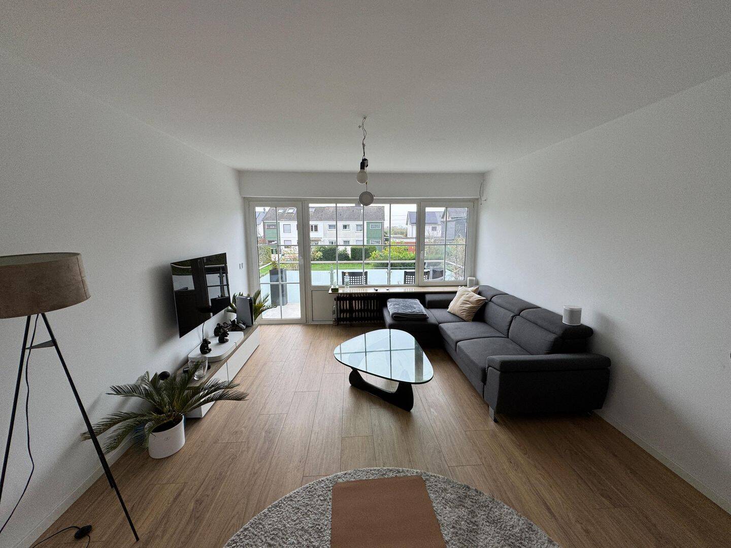 Ansprechende und gepflegte 2,5-Raum-Wohnung in Dormagen, 41542 Dormagen