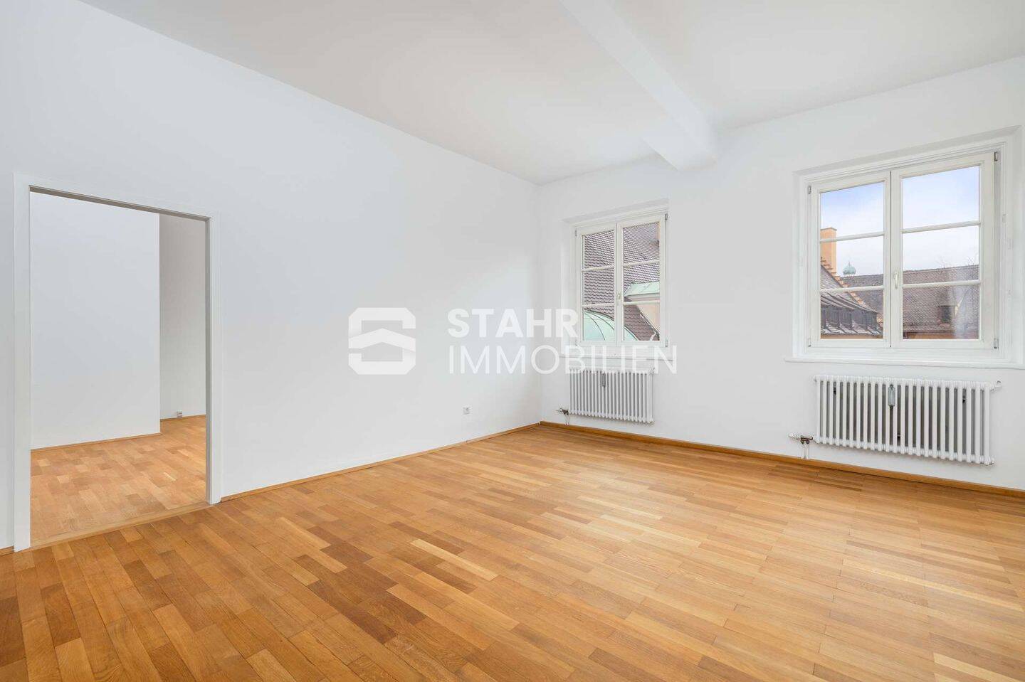 Altbauflair unter hohen Decken – Charaktervolle Wohnung im Apothekergäßchen, 86150 Augsburg (Innenstadt)