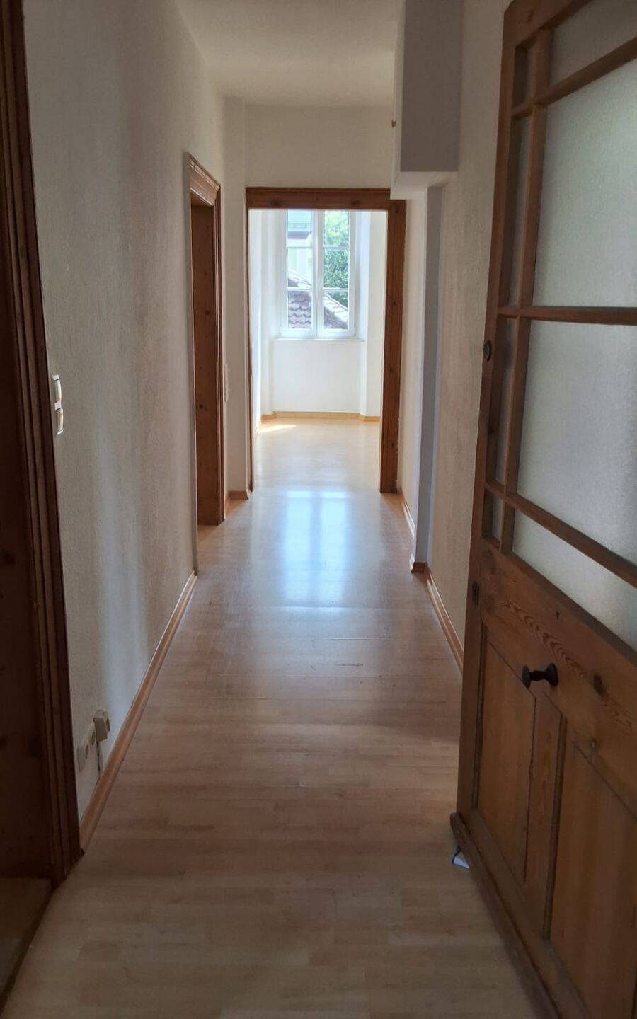 Helle 4-Zimmer-Wohnung in zentraler Lage – ab sofort zu vermieten, 91781 Weißenburg i. Bay.