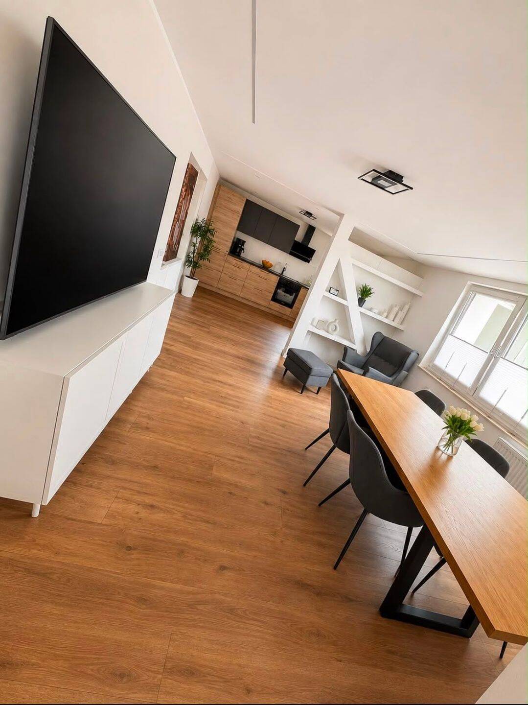5-Zimmer-Maisonette mit 2 Bädern, neuer Küche, Terrasse & Garten, 67659 Kaiserslautern (Erfenbach Erlenbach Innenstadt Morlautern)