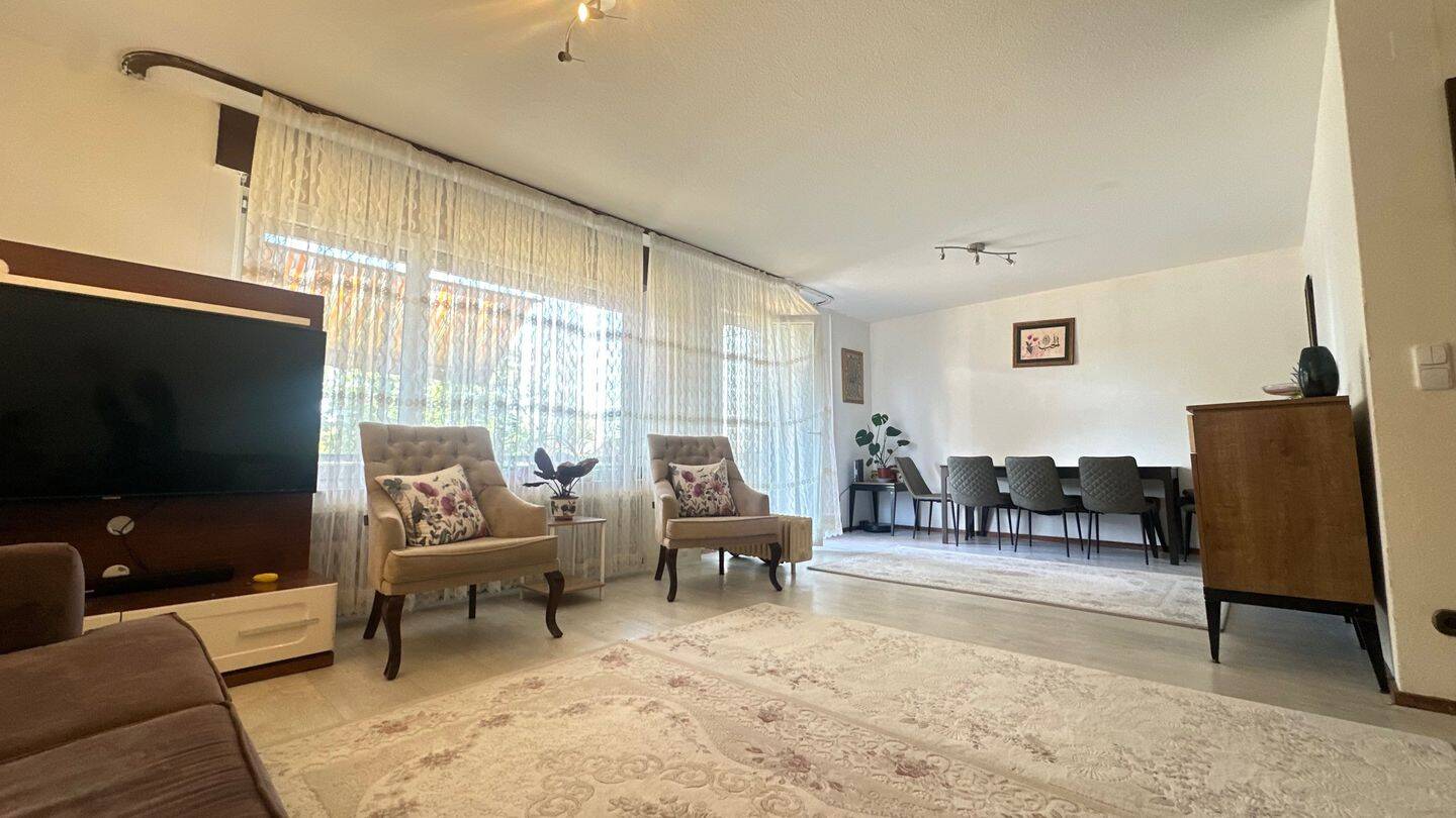 Großzügige 3-Zimmer-Wohnung mit Balkon und lichtdurchflutetem Wohnzimmer, 47533 Kleve