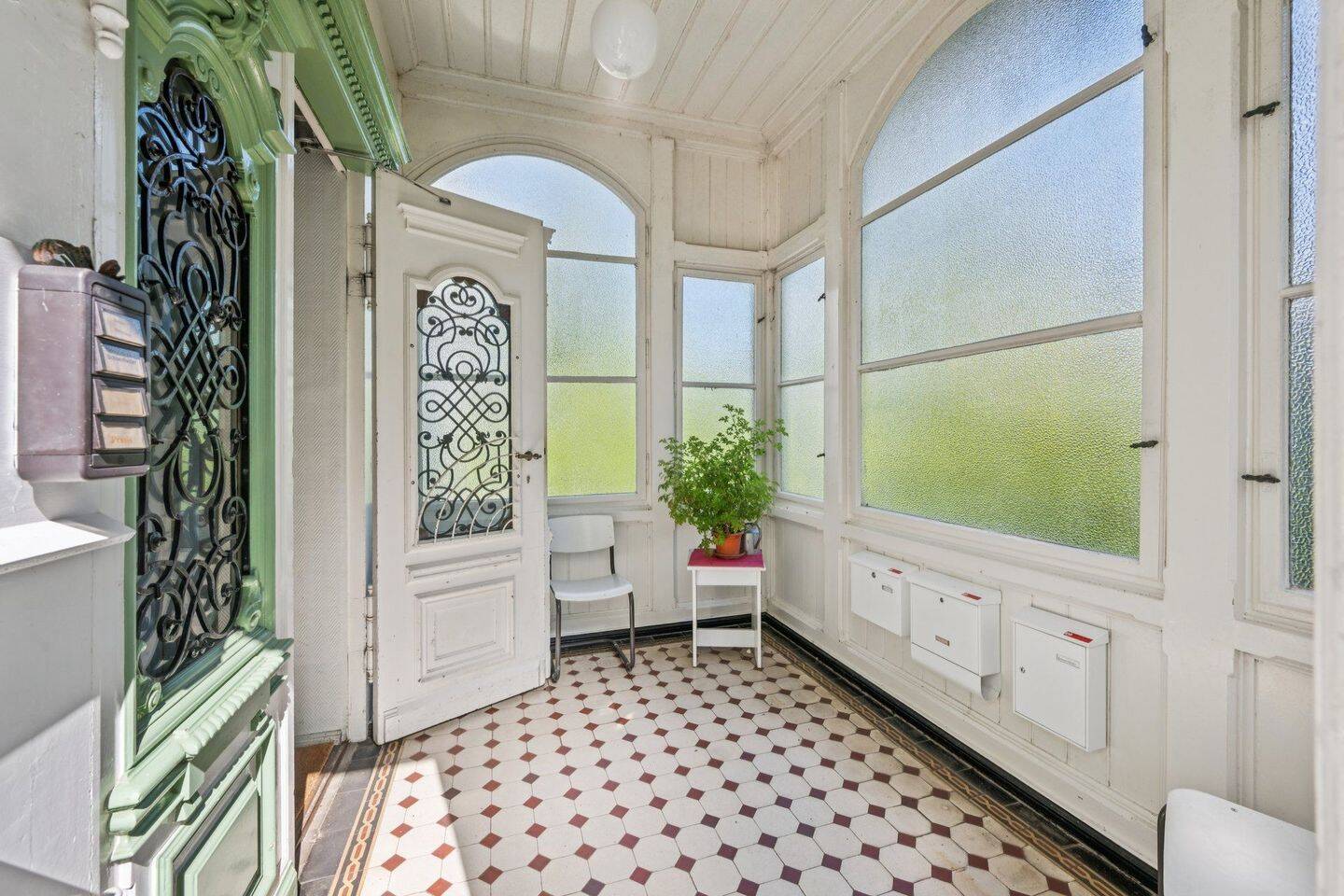Berliner Villencharme neu gedacht – Historische Beletage mit großzügigem Privatgarten, 12205 Berlin (Steglitz-Zehlendorf Lichterfelde)