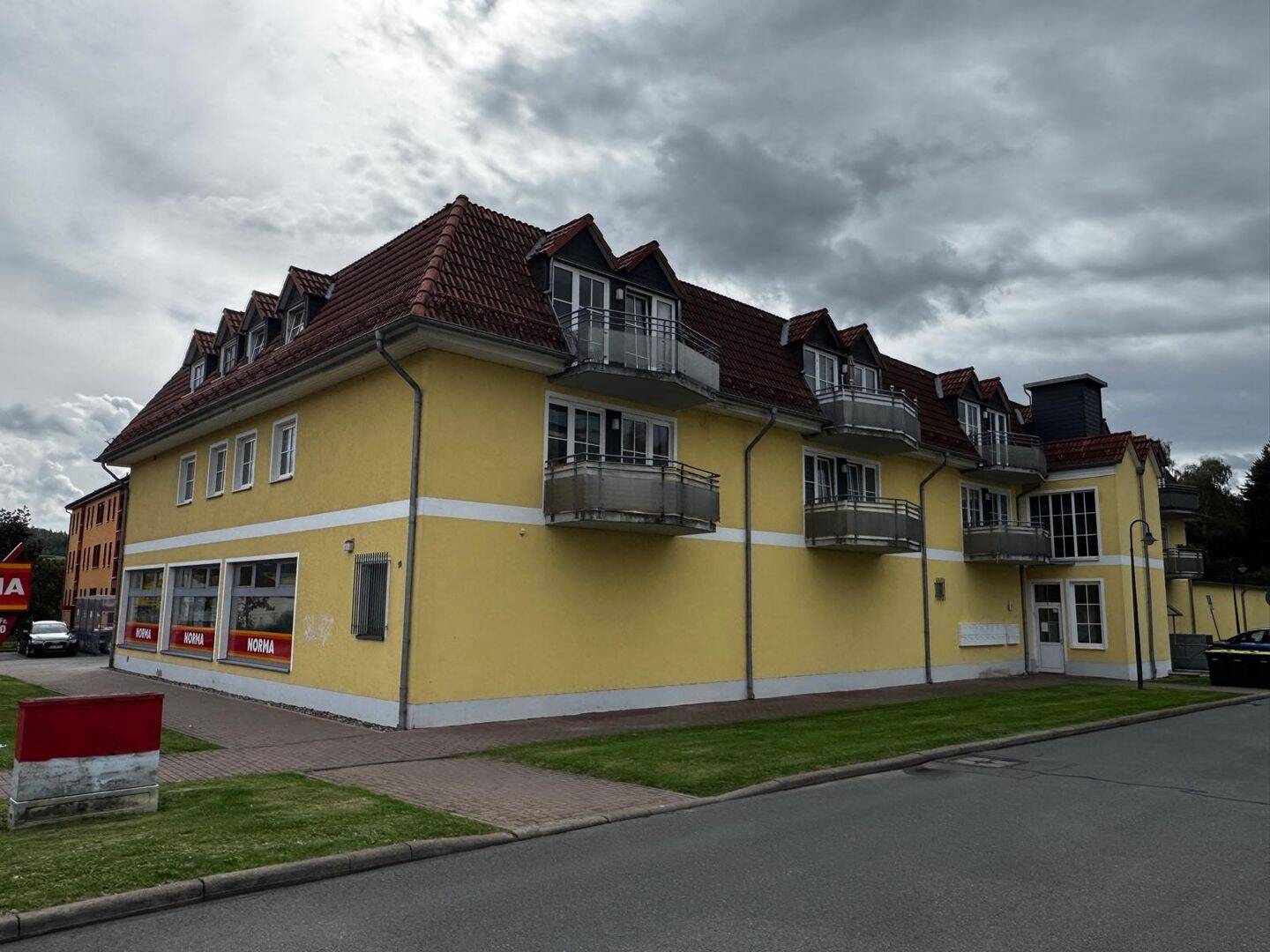 Schöne 2- Raum Wohnung mit Balkon und Fahrstuhl zu vermieten!, 99444 Blankenhain