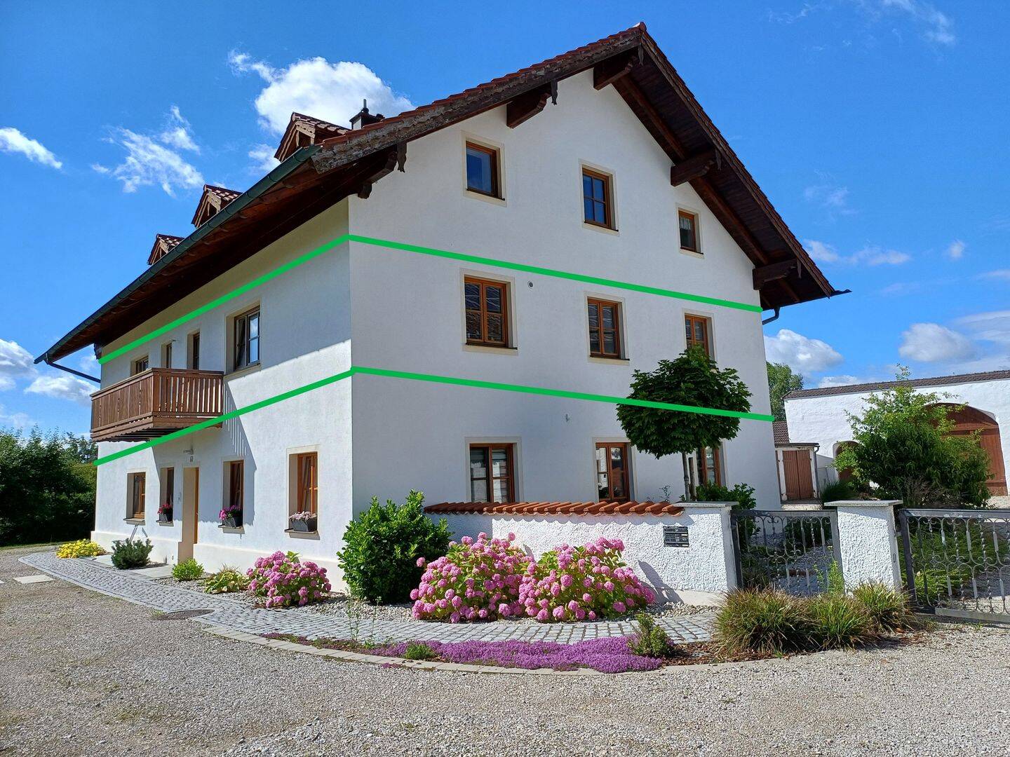 Waldkraiburg, sanierte 2,5-Zimmer-Wohnung, 97 qm², 1. OG, 84478 Waldkraiburg