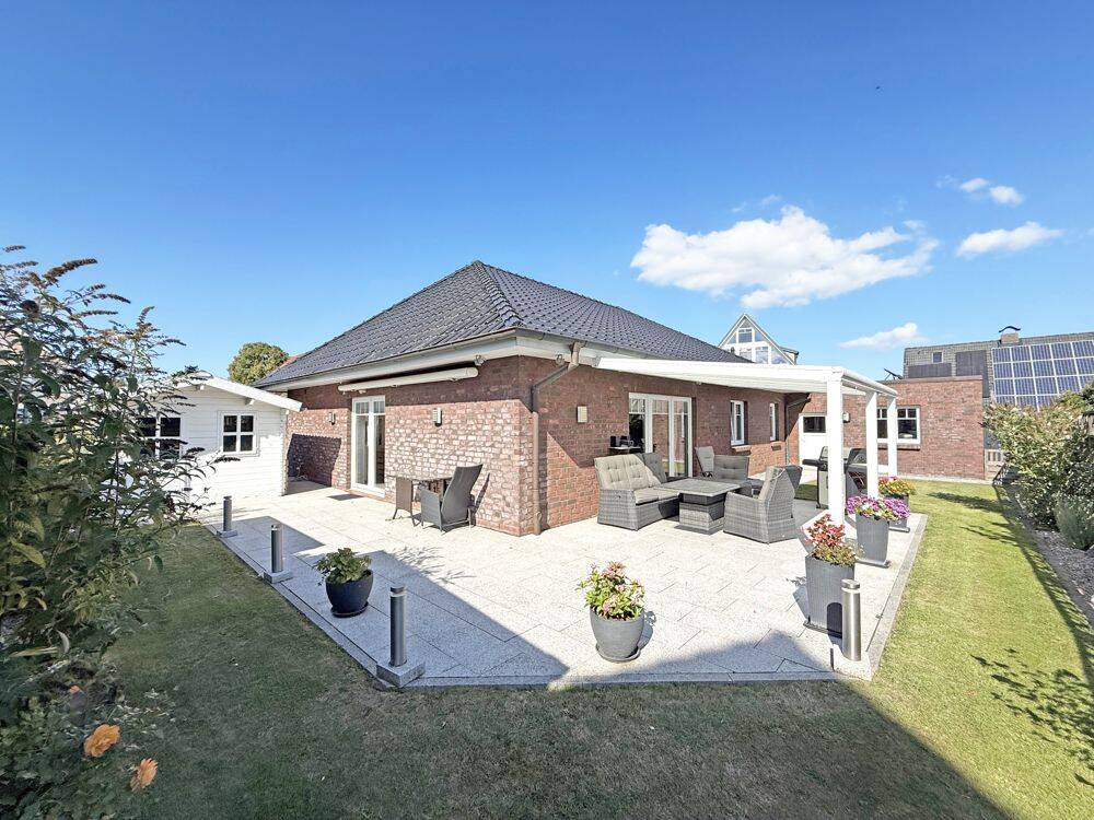 Stubbendorf – Wohnen auf einer Ebene : Barrierefreier Bungalow mit großer Doppelgarage – einziehen & wohlfühlen, 23858 Wesenberg