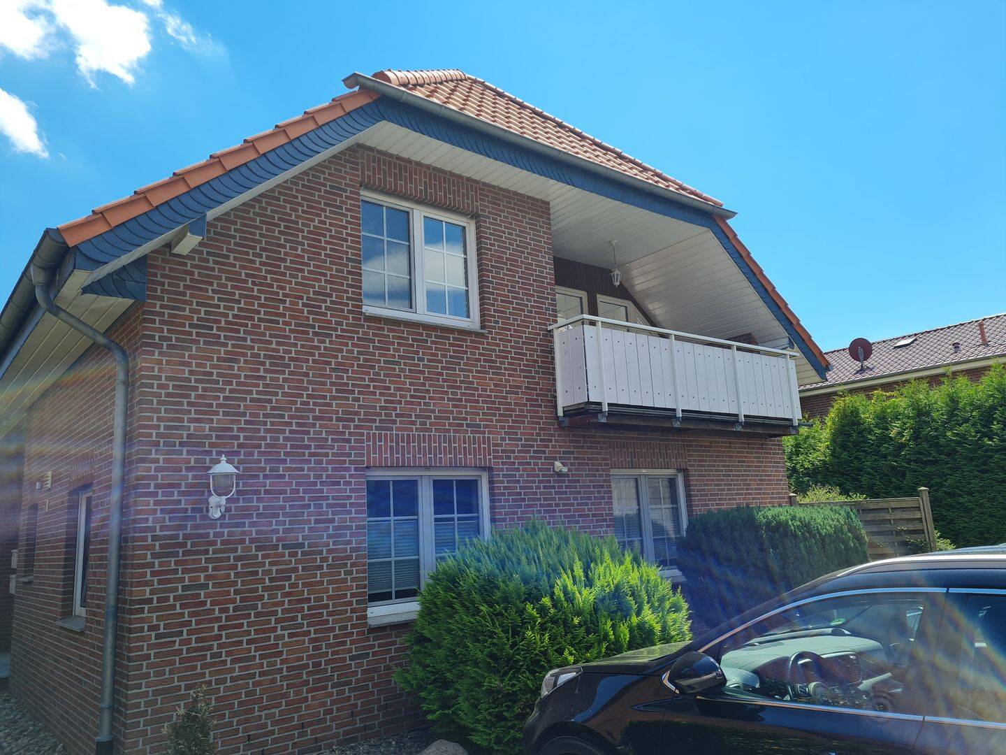 Großzügige 107 m² Wohnung mit Balkon, Kamin & PV-Anlage im OT Mehrum, 31249 Hohenhameln