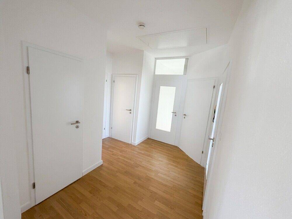 Charmante 3-Zimmer-Dachgeschosswohnung mit Einbauküche zu vermieten!, 59755 Arnsberg