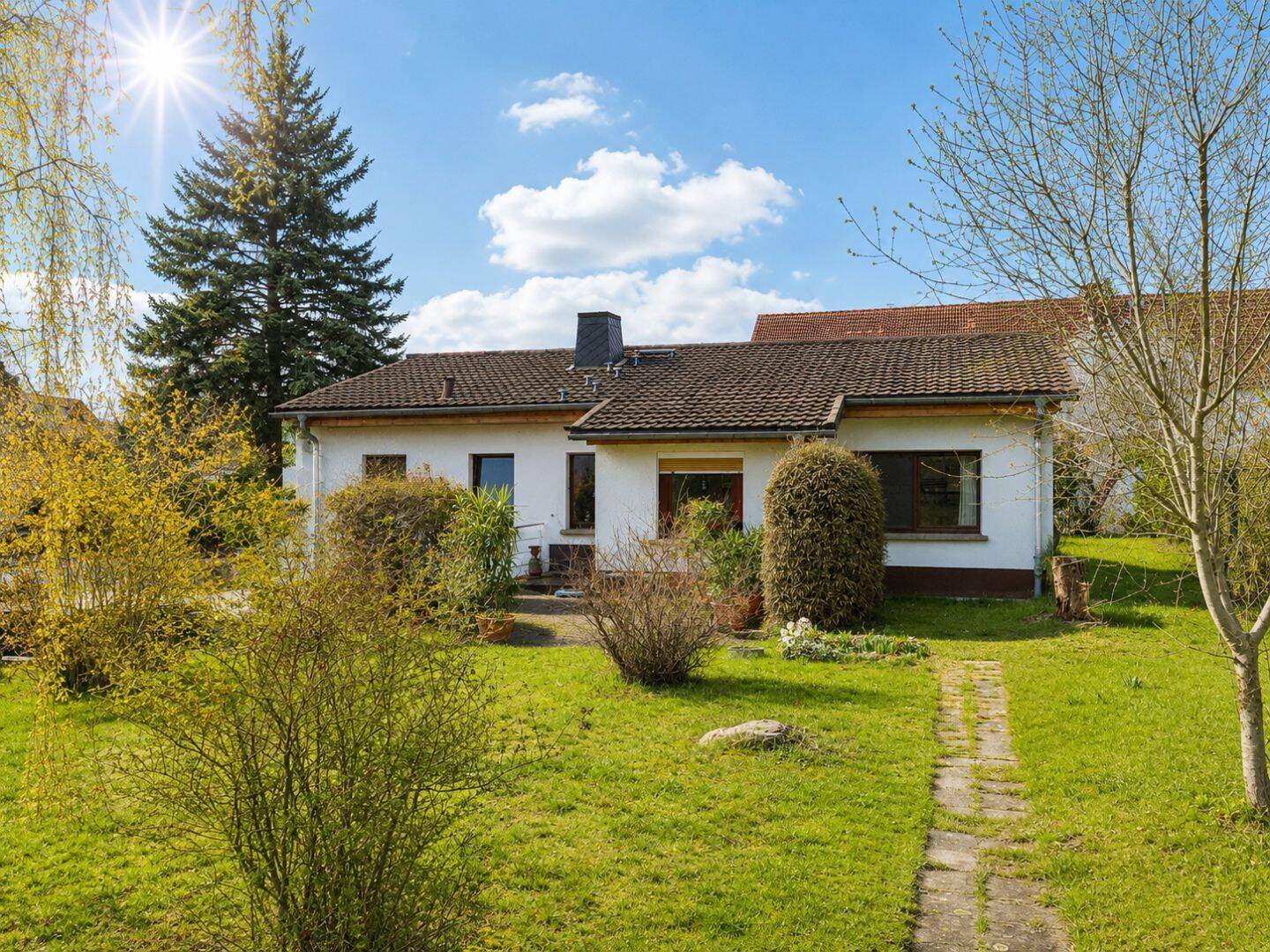 Gemütliches Einfamilienhaus mit idyllischem Garten und viel Gestaltungspotenzial in Naundorf, 4769 Naundorf