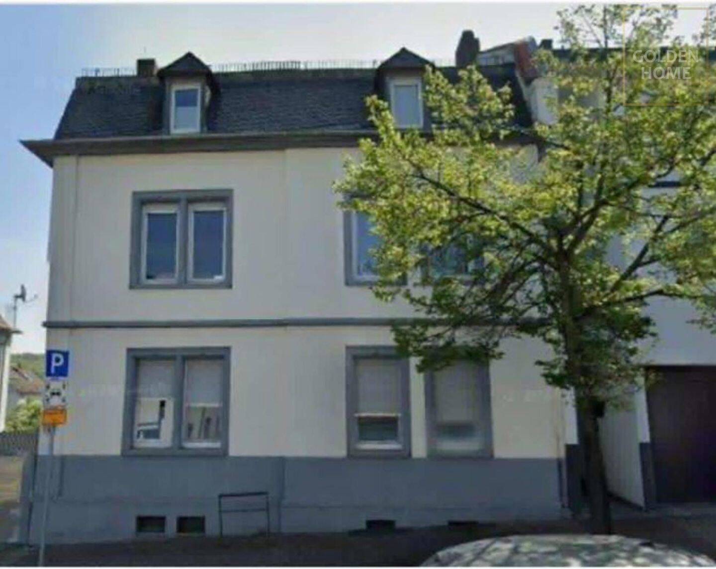 Sanierte 3-Zimmer-Dachgeschosswohnung mit Dachterrasse und Weitblick in Bad Vilbel, 61118 Bad Vilbel