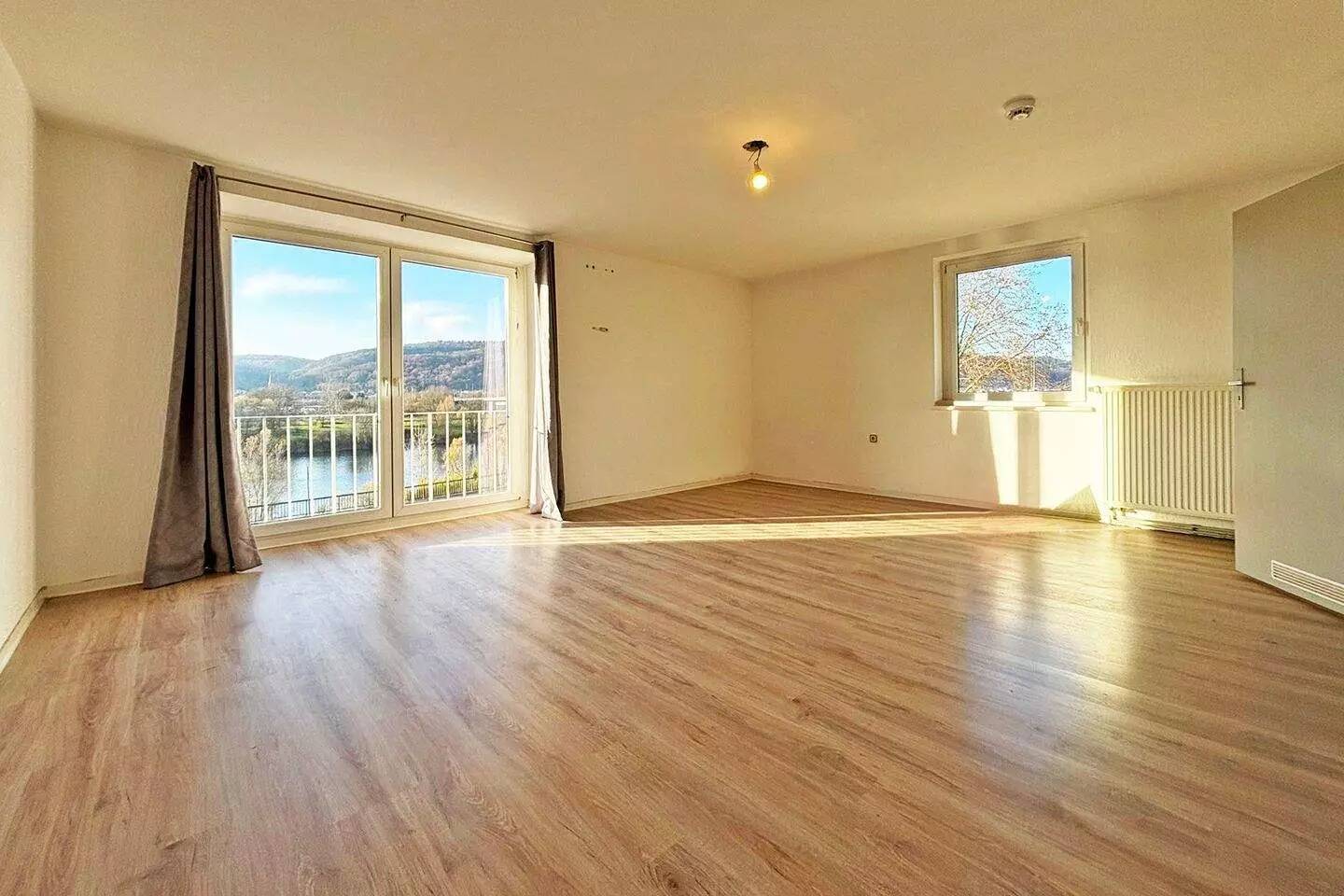 Rottenfeldstrasse: Zentrumsnahe renovierte Wohnung mit Moselblick, sep. Einbauküche, 54290 Trier (Innenstadt Trier-Süd)