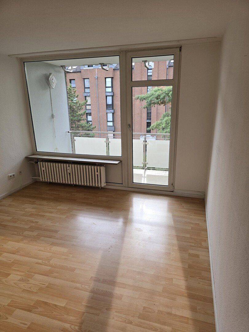 Gemütliche Zimmer in 4er WG in D-Lierenfeld zu vermieten, 40231 Düsseldorf (Eller Lierenfeld)