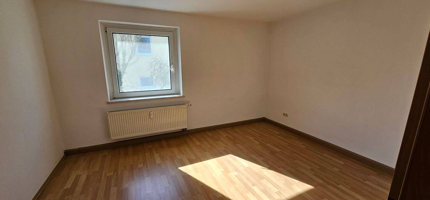 Schöne 3-Raum-Wohnung, 7570 Wünschendorf/Elster