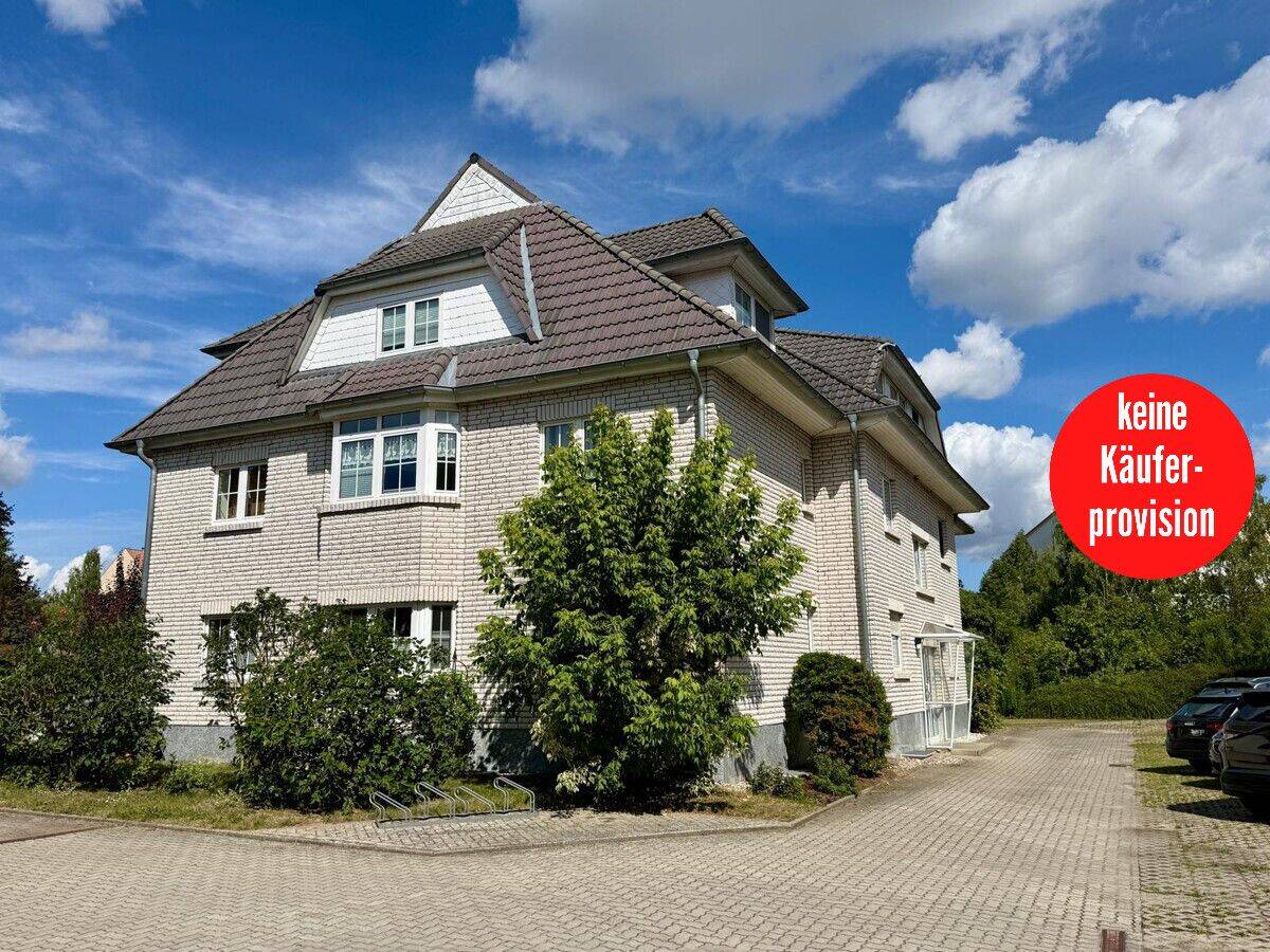 HORN IMMOBILIEN++ Neubrandenburg, helle 3-Raum ETW mit Balkon, Stellplatz und EBK -vermietet-, 17033 Neubrandenburg