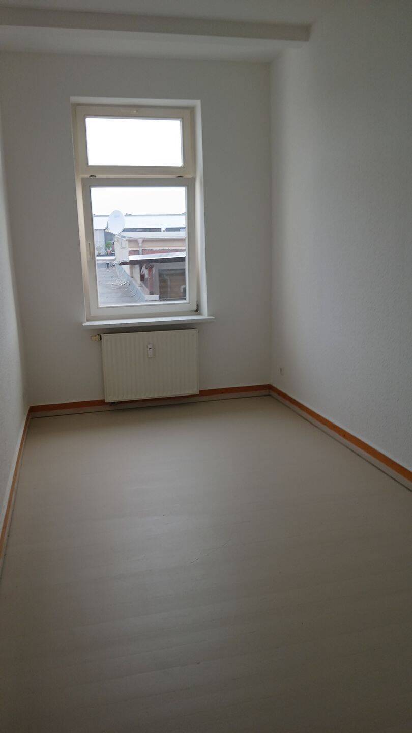 WG-Zimmer Nähe Campus Jahnallee, frisch saniert mit EBK, 4177 Leipzig (Altlindenau Lindenau)