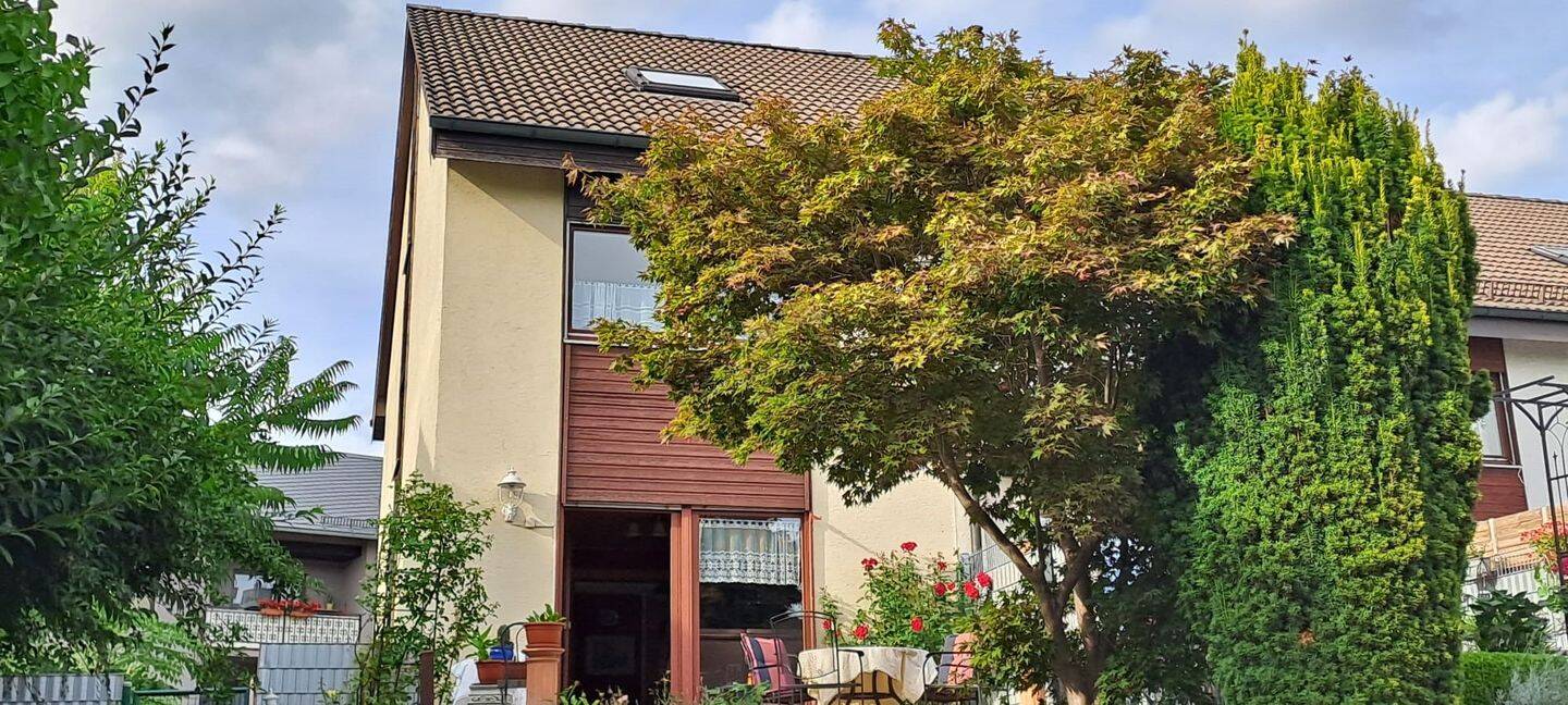 Ein-/Zweifamilienhaus in Münchberg, 95213 Münchberg