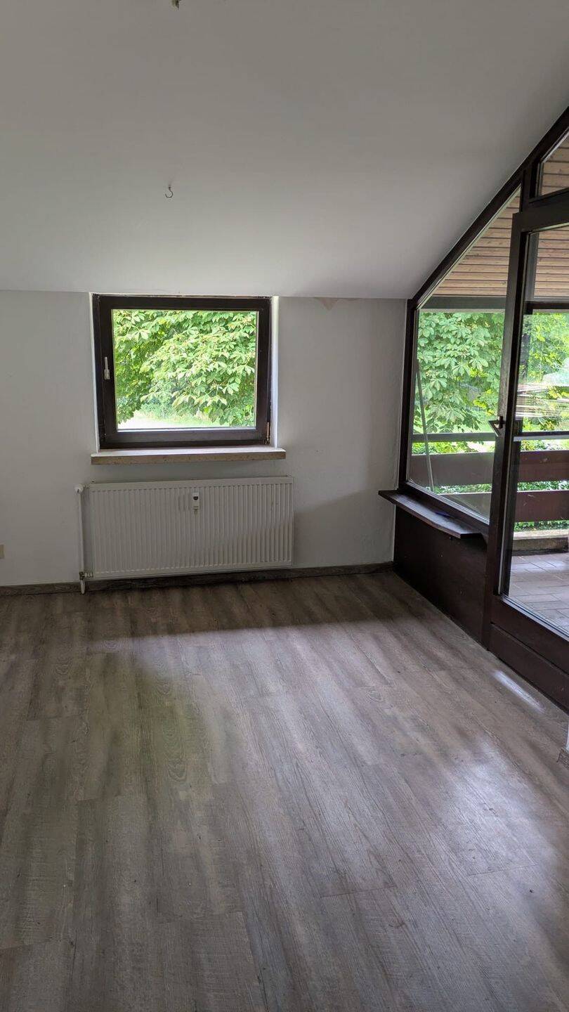 ***HOLLENSTEDT-OCHTMANNSBRUCH * NÄHE BAB A1 * 4 ZIMMER WOHNUNG * EBK * VOLLBAD * BALKON * GARTENNUTZUNG * RUHIG & GRÜN GELEGEN***, 21279 Hollenstedt