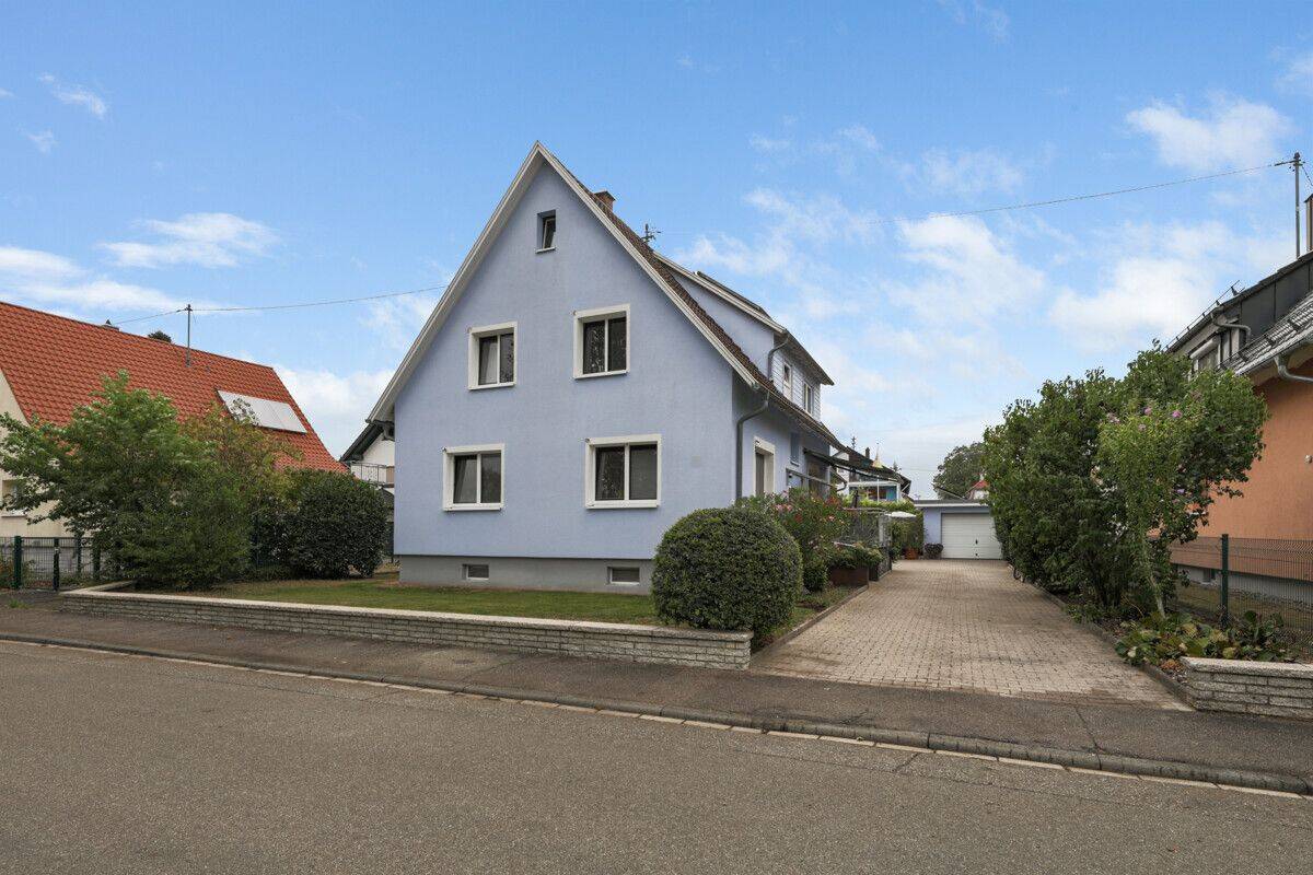 Familienidylle in Sandweier – saniert, großzügig & mit Traumgarten, 76532 Baden-Baden