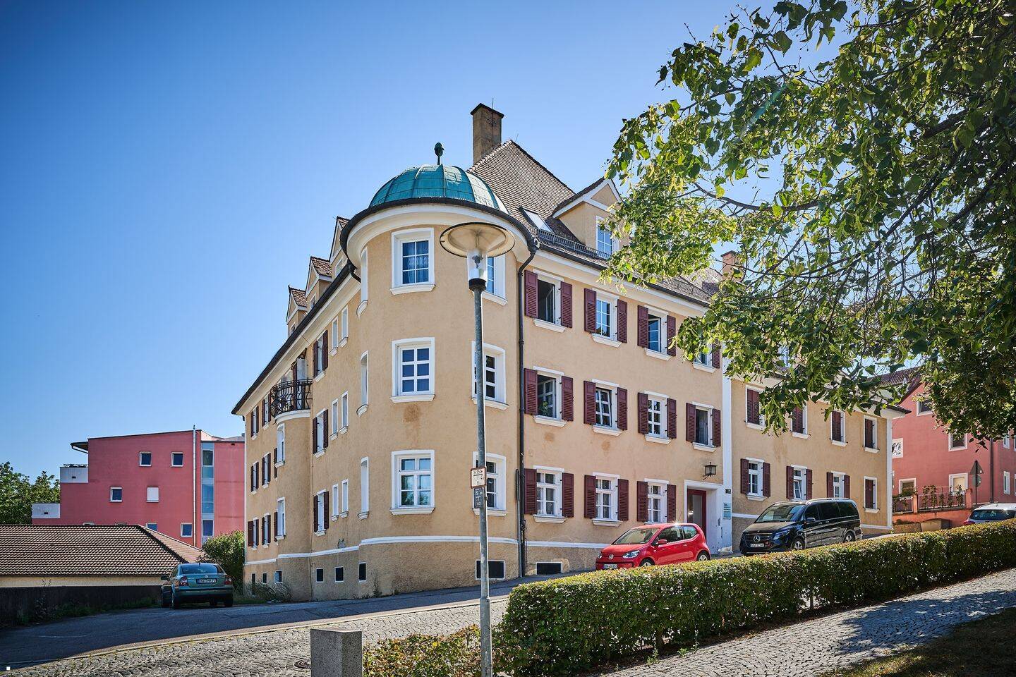 Historischer Charme, moderne Chance: 2-Zimmer-Wohnung für Eigennutz und Investment, 94405 Landau a.d. Isar (Landau)