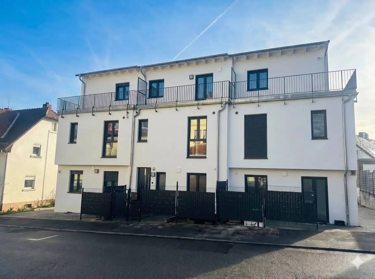 Neubau: 7-Zimmer-RMH (KfW 55) mit gehobener Ausstattung in Königstein, 61462 Königstein im Taunus